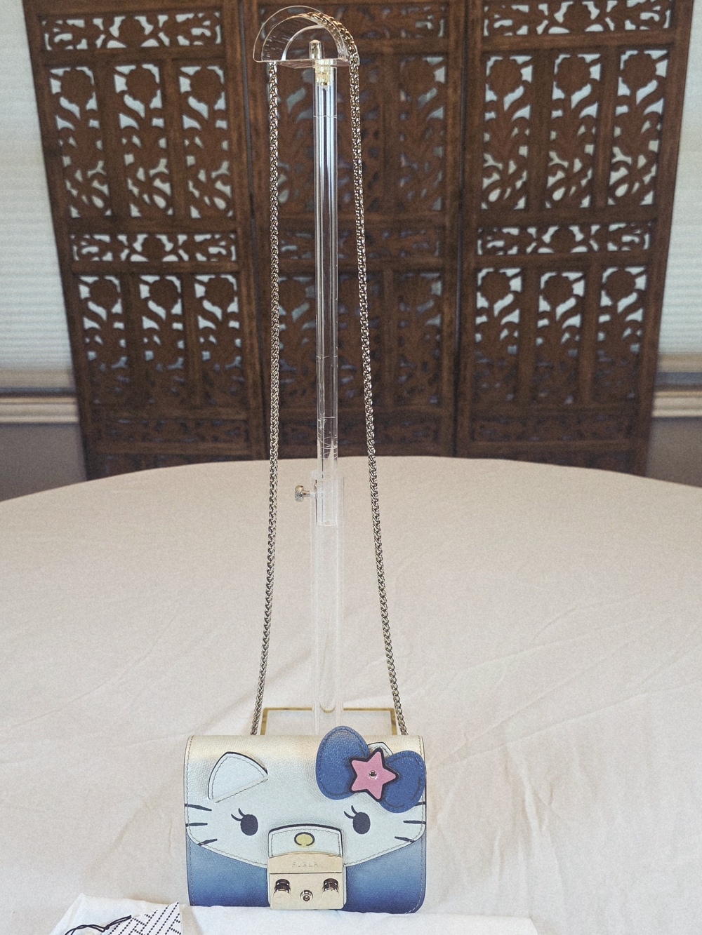 Furla x Hello Kitty Metropolis Mini Leather Crossbody Bag White Blue. Dust Bag - Picture 4 of 9